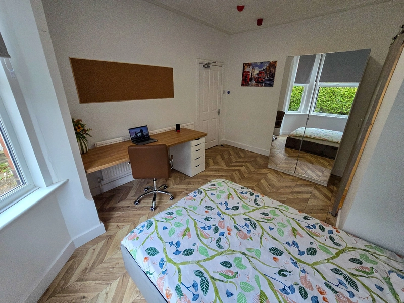 Sherwin Grove, 5-Bed Ensuite Student Home NG7 2EZ - Thumbnail 25